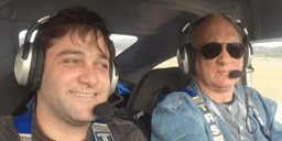 Pai e filho morrem em queda de avião monomotor no RJ