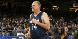 Oscar Schmidt é um dos maiores ídolos do esporte nacional - Foto: Instagram / nbabrasil)