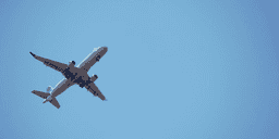 Avião com R$ 15 milhões cai no Paraguai e dinheiro é saqueado