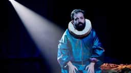 Gregorio Duvivier traz espetáculo "O Céu da Língua" a BH