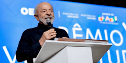 Lula critica dedução de saúde no IR