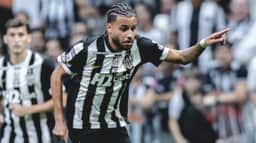 Alexsander revela diálogo com Domínguez