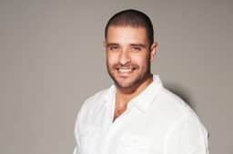 Diogo Nogueira é internado com laringite grave e cancela shows