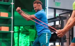 Com Neymar, Seleção treina de olho no Haiti