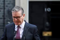 Keir Starmer renuncia ao cargo de deputado dias após deixar governo britânico