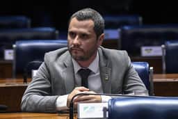 Cleitinho defende CPMI do Master e mira ministros do STF