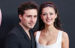 Brooklyn Beckham celebra 6 anos de noivado com polêmica familiar