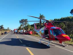 Acidente na BR-365 mobiliza helicóptero para resgate