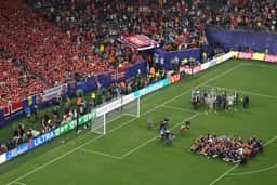 Noruega celebra vitória com remada viking