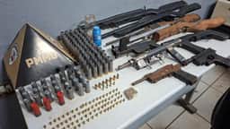 PM apreende arsenal de armas de fogo artesanais em Minas