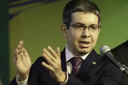 Randolfe Rodrigues anuncia pré-candidatura ao Senado