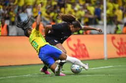 Marta critica arbitragem após derrota do Brasil