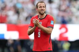 Harry Kane chega a 70 gols na temporada após gols na Copa