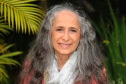 Maria Bethânia completa 80 anos