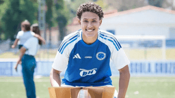 Felipe Morais, de 17 anos, estreia como titular no Cruzeiro