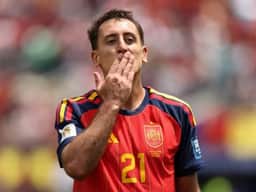 Oyarzabal celebra Espanha na final da Copa