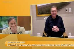 Faustão aparece na Globo e homenageia Ronnie Von