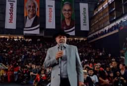 Lula diz que estrangeiros que interferirem nas eleições "vão apanhar muito"