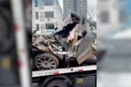 Motorista morre ao bater Porsche em barreira de concreto em rodovia de SP