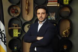 Renan Santos anuncia Aroldo Medina como vice