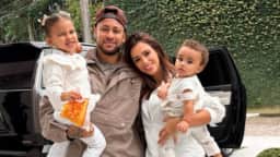 Bruna Biancardi, Neymar Jr. e filhas do casal Mavie e Mel  • Reprodução/Instagram/Bruna Biancardi