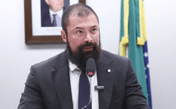 Bilynskyj anuncia recurso após condenação por associar PT ao narcotráfico