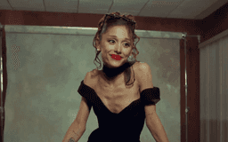 Ariana Grande pausa carreira para cuidar da saúde