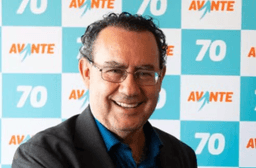 Augusto Cury declara R$ 242 mi ao TSE