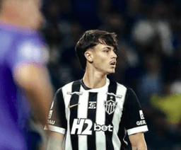 Vitão celebra sequência e evolução no Atlético