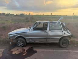Homem sem CNH perde controle de carro e fica gravemente ferido na LMG-827