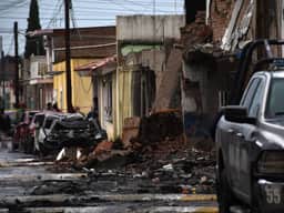 Guerra entre cartéis de drogas provoca atentado com carro-bomba no México