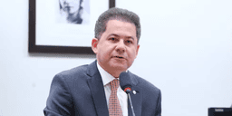 PF cumpre buscas contra Cezinha de Madureira (PL-SP) por tráfico de influência