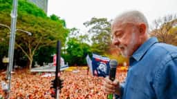 Em Juiz de Fora, Lula diz que Cleitinho só tem a ganhar se ficar neutro