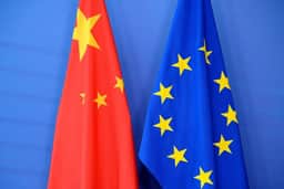 China e União Europeia fecham acordo sobre comércio de veículos híbridos