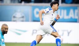 Kaio Jorge faz três, Cruzeiro vence o Grêmio de virada e entra no G4