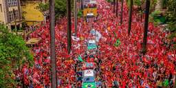 Em BH, Lula reforça apelo por votos de idosos e jovens e defende fim das bets