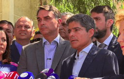 ACM Neto anuncia apoio a Flávio Bolsonaro
