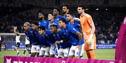 Cruzeiro vence, mas desempenho acende alerta antes do clássico