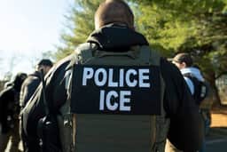 ICE influencia mudança de local de votação em NY