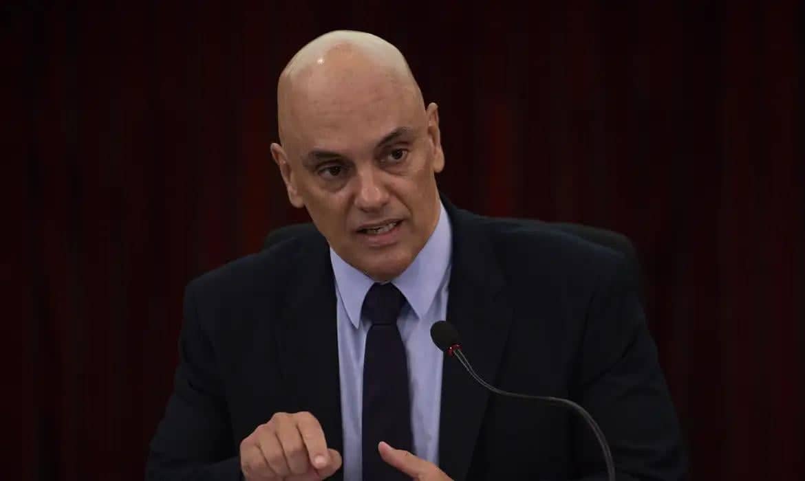 Alexandre de Moraes defende regulação das redes