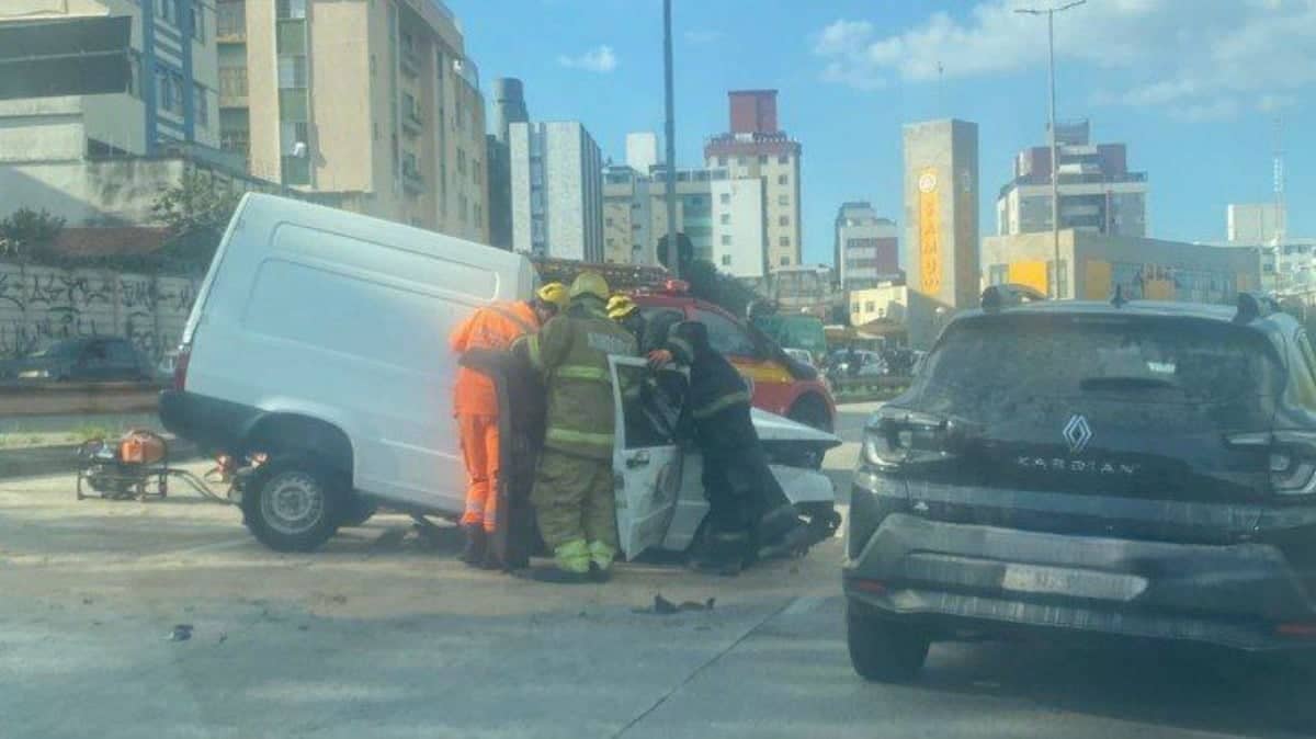 Acidente na Via Expressa deixa um morto em BH