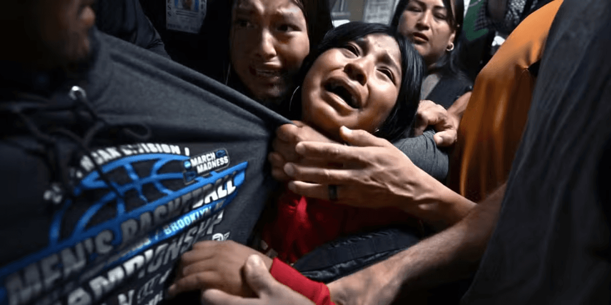 Família separada por imigração vence Foto do Ano 2026