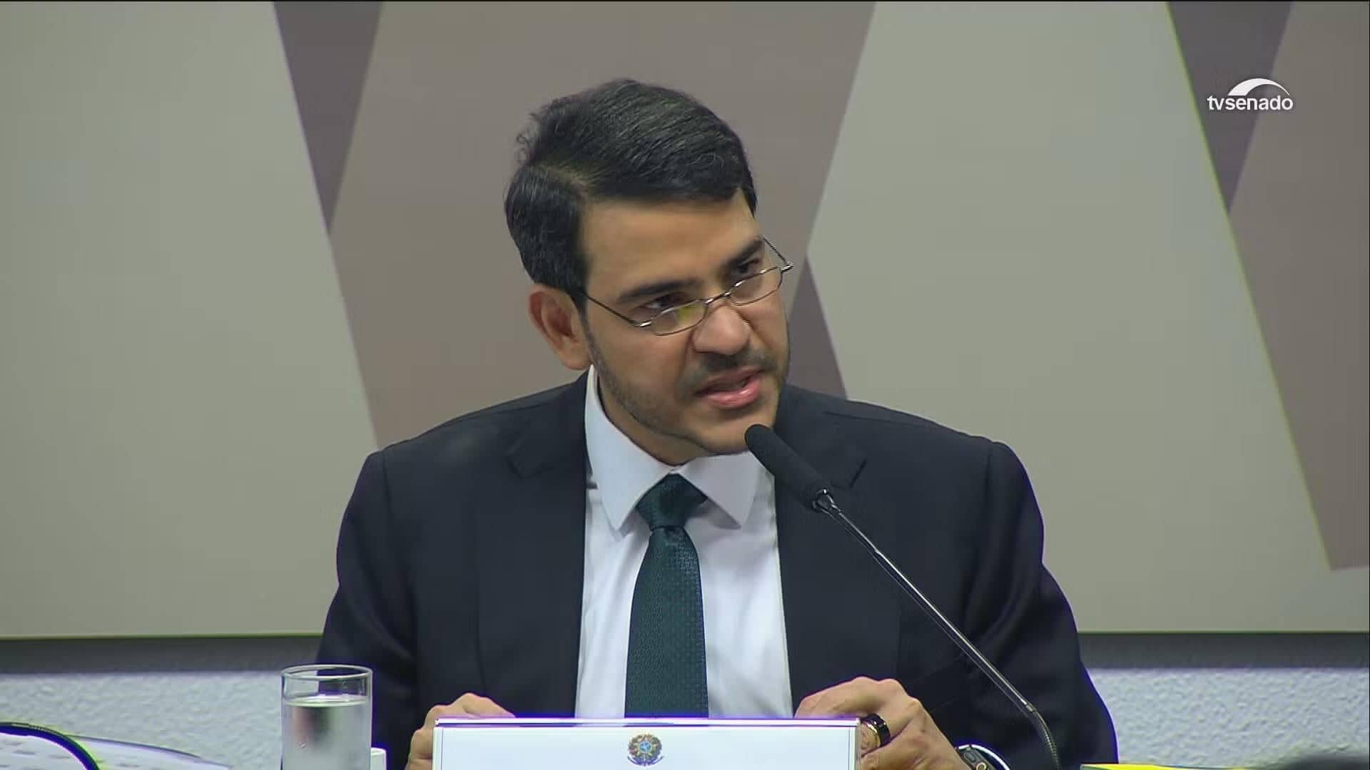 Em sabatina, Messias diz que STF deve se aperfeiçoar e evitar decisões individuais