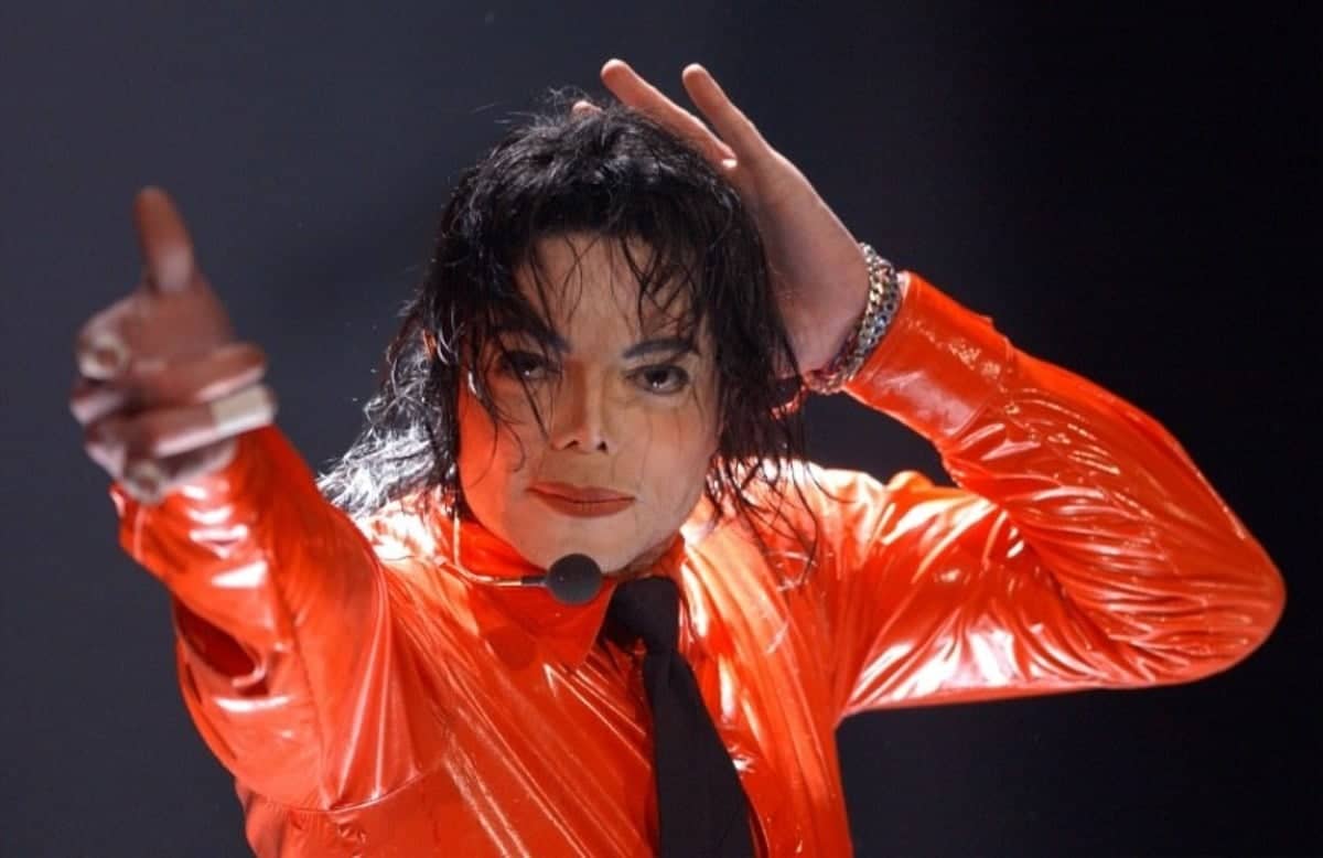 Motorista pode lucrar R$ 250 mi com itens de Michael Jackson