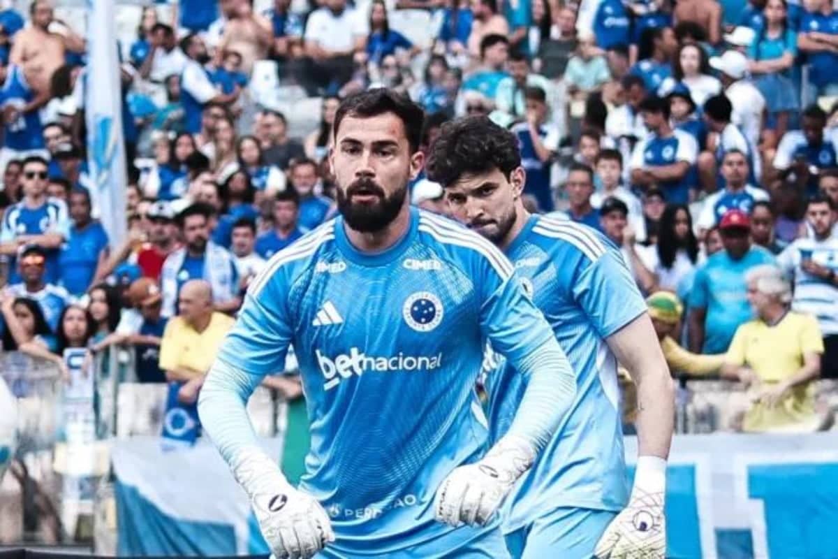 Artur Jorge evita definir dono da vaga no gol do Cruzeiro