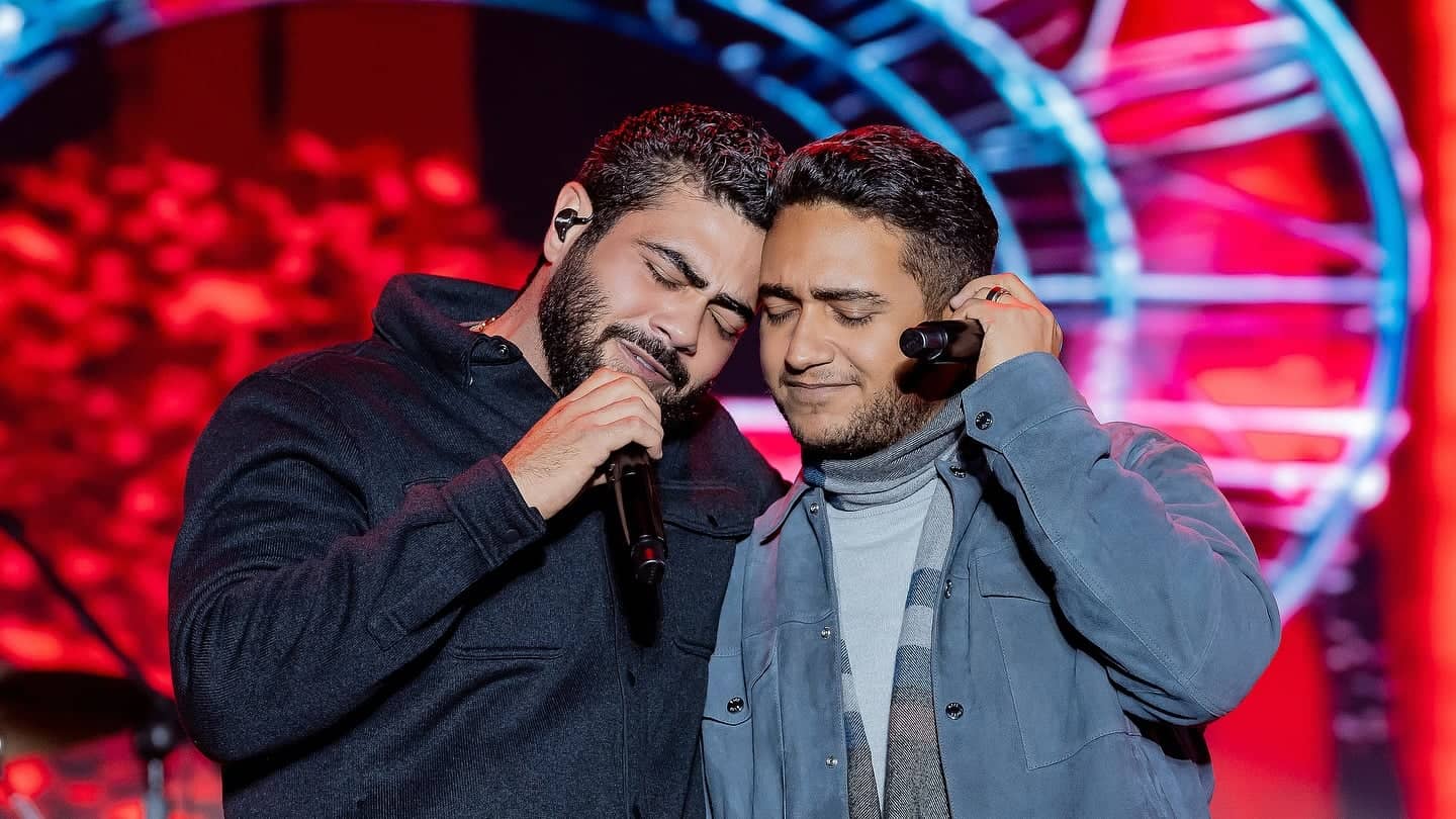 Henrique e Juliano tranquilizam fãs após queda de helicóptero da família