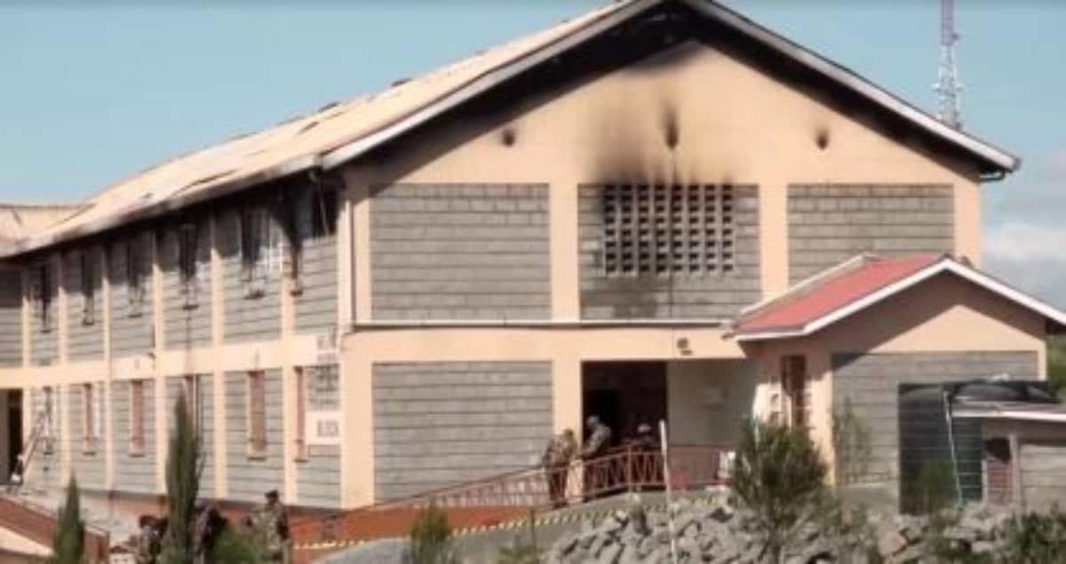 Quênia prende oito alunas por incêndio criminoso que matou 16 em escola