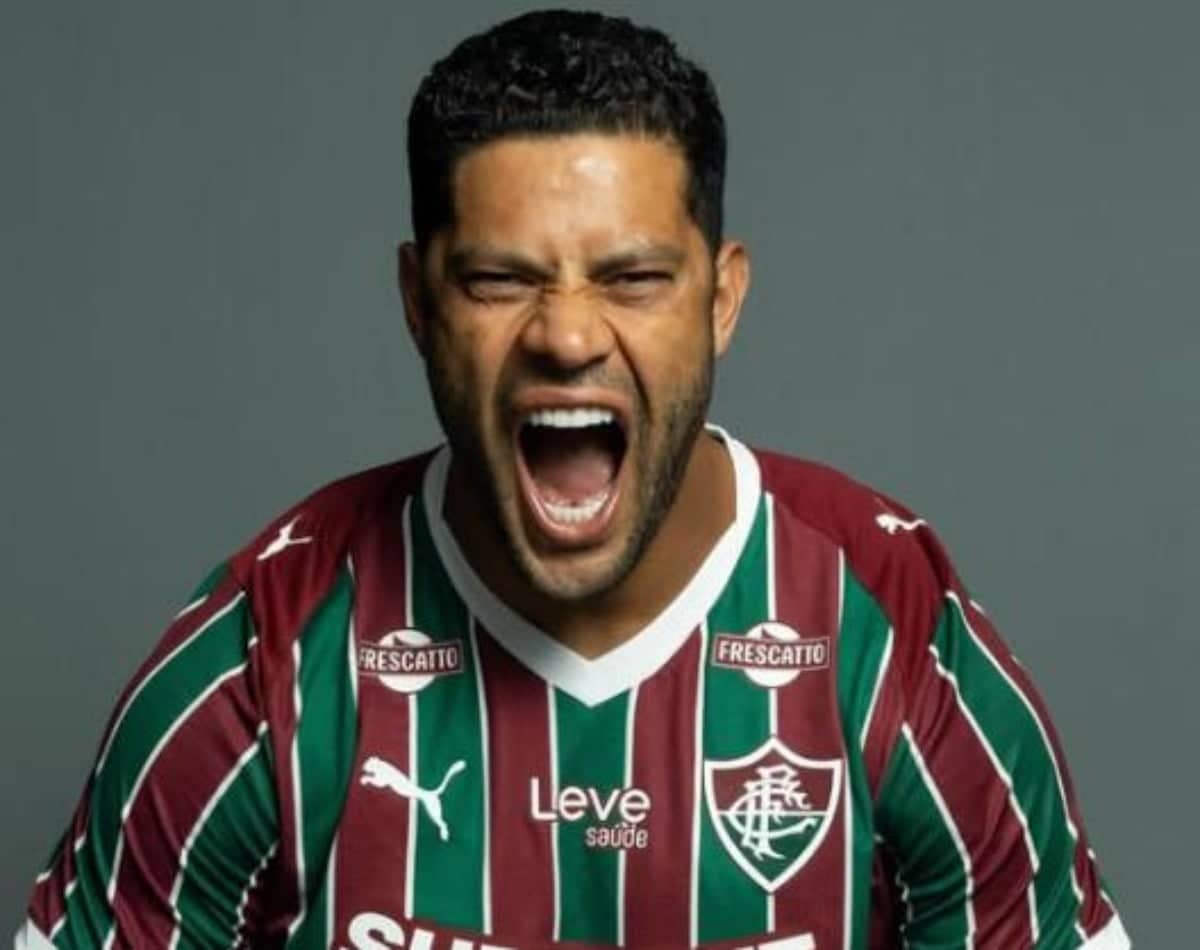 Hulk é anunciado oficialmente no Fluminense