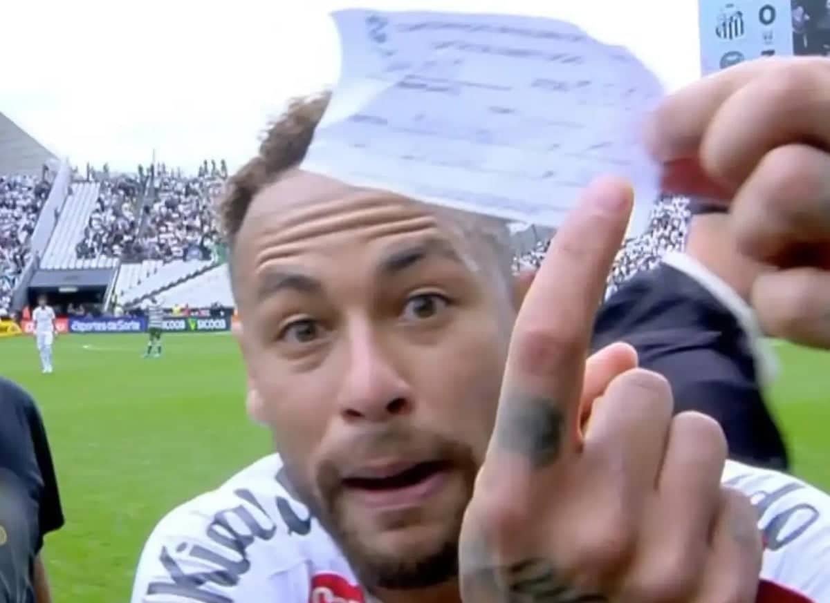 Santos pede anulação de jogo por erro em substituição
