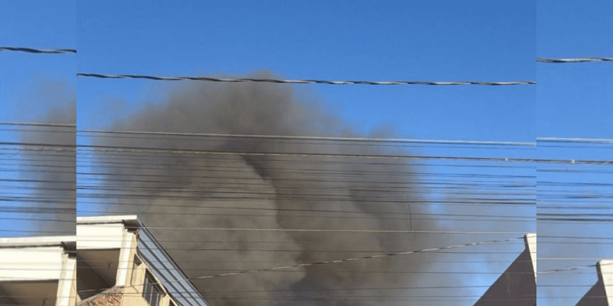 Incêndio com explosões atinge imóvel e mobiliza bombeiros em Contagem